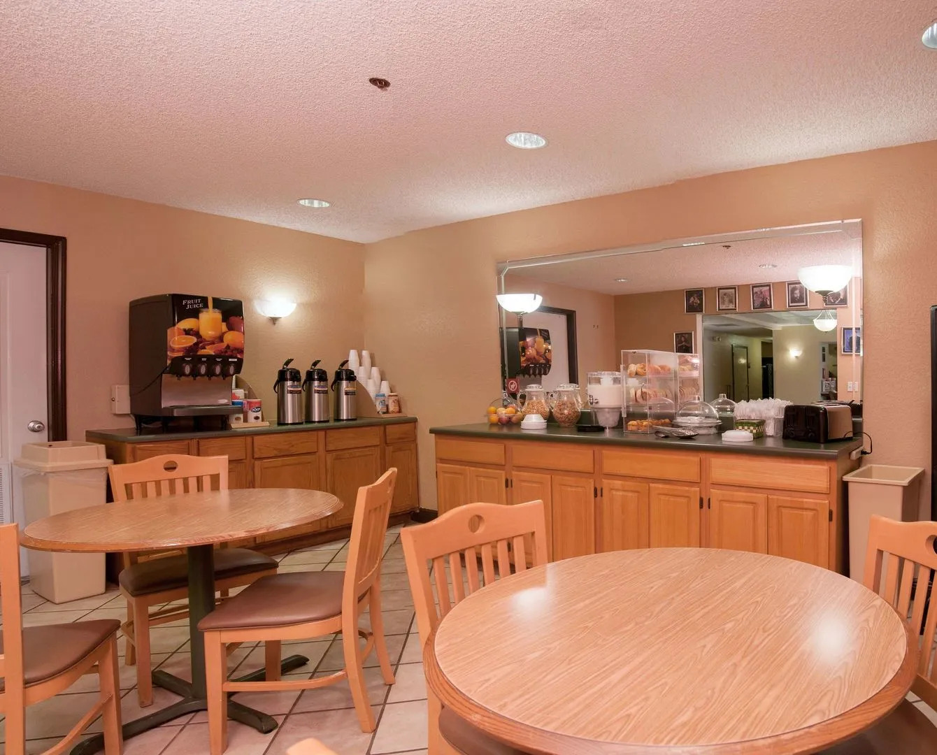 Red Roof Inn & Suites Pensacola East - Milton