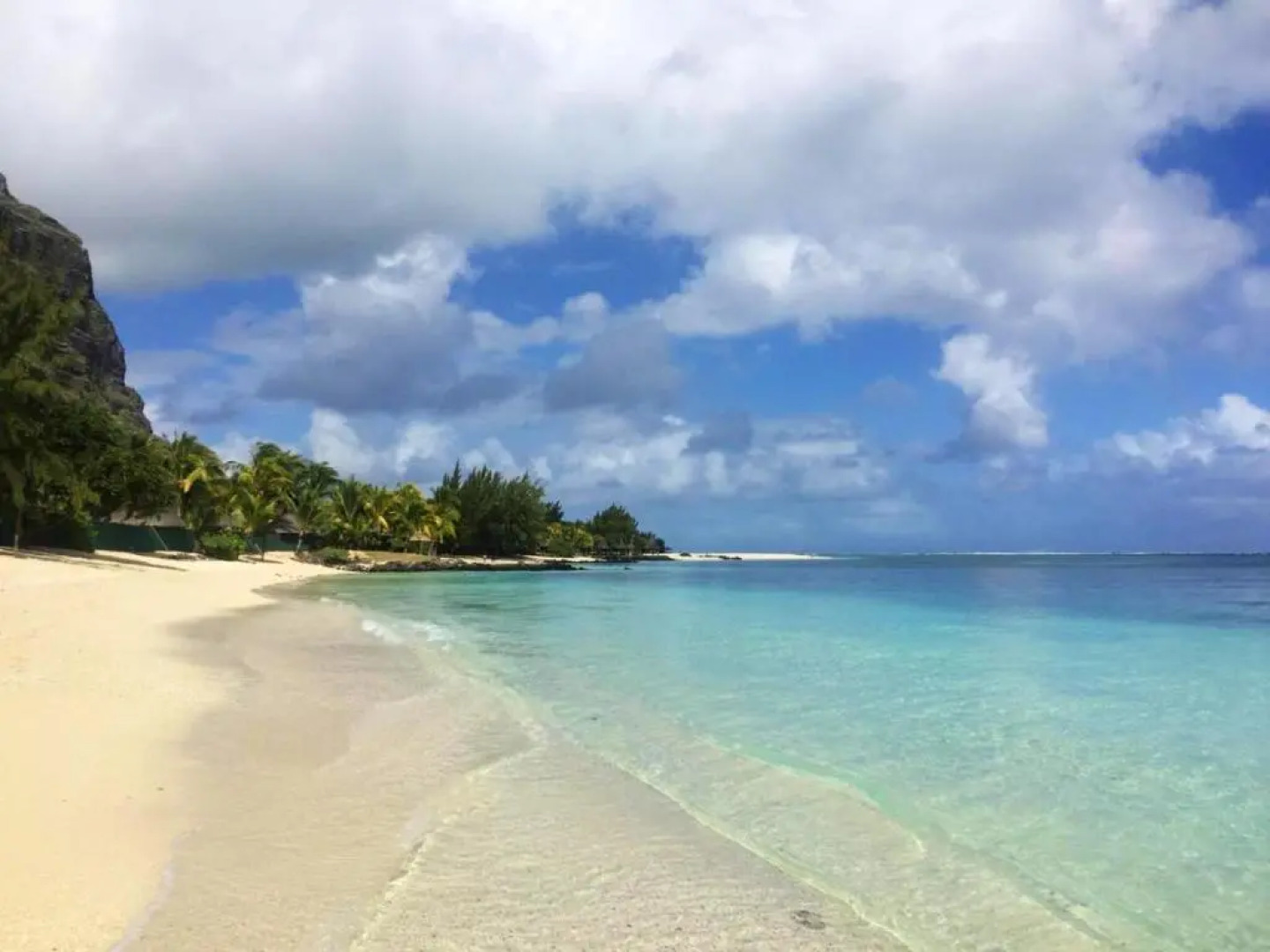 2 bedrooms villa with sea view private pool and jacuzzi at La Gaulette 6 km away from the beach