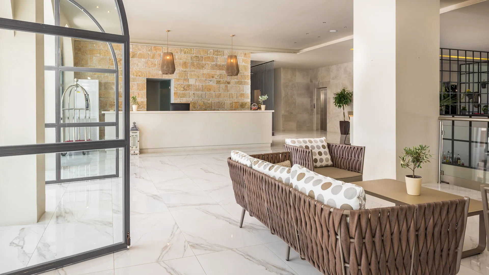 Golden Mare - All Inclusive