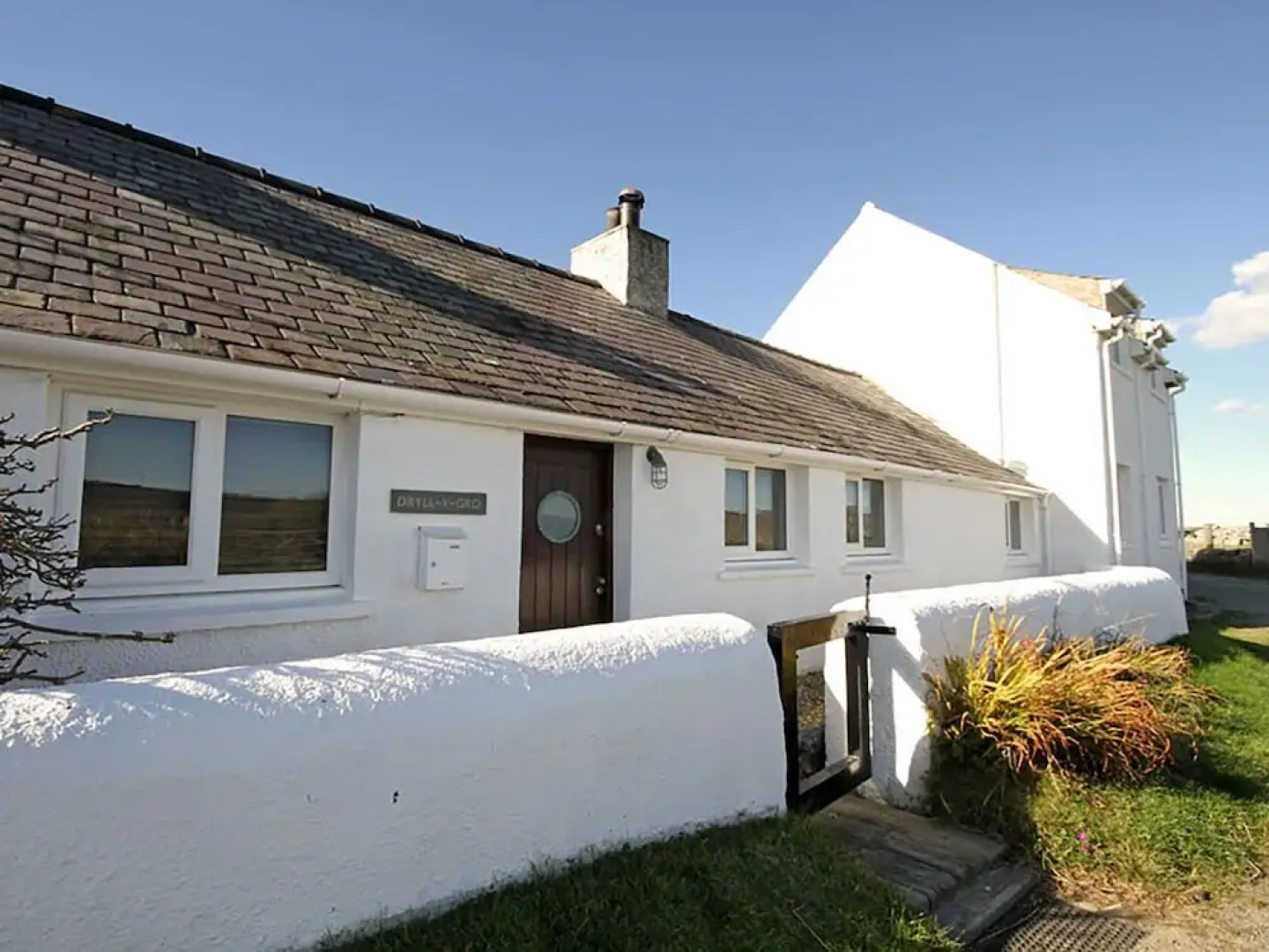 Beach House - Dryll-y-gro