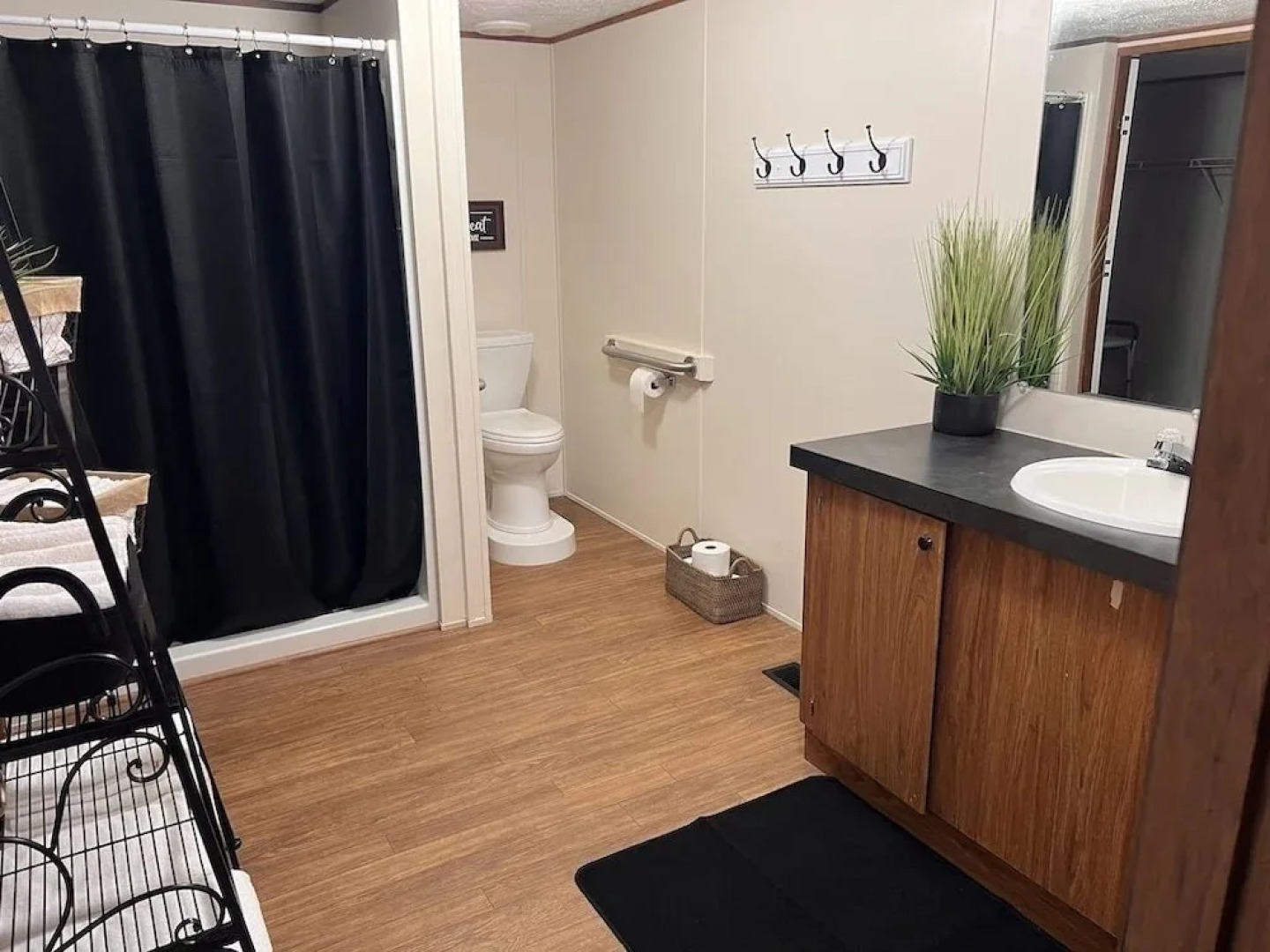 The Lodge at Coker Creek - 3 Bedrooms, 2 Baths, Sleeps 10 3 Home by Redawning