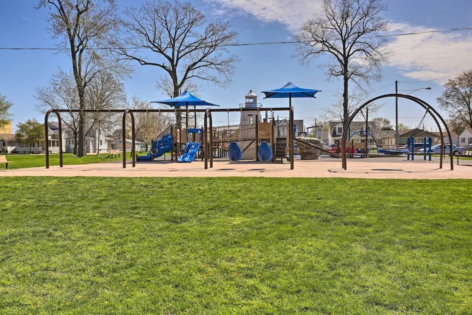 Family-friendly Port Clinton Home w/ Private Deck