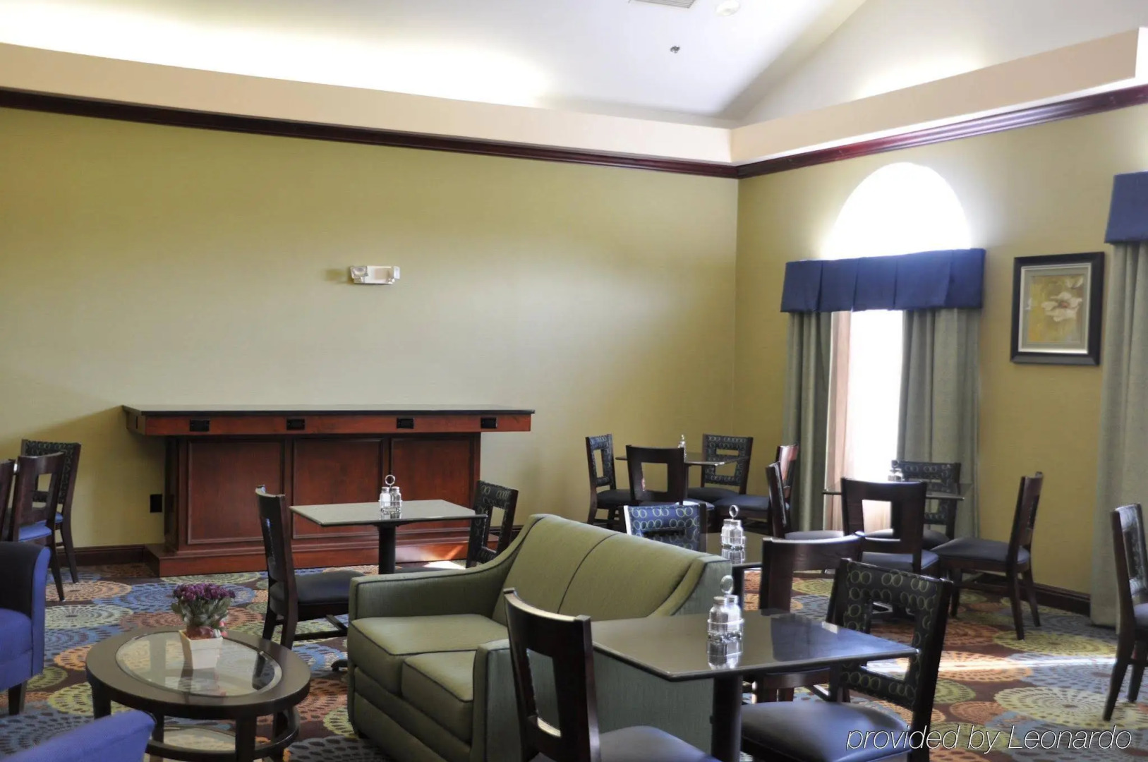 Holiday Inn Express Hotel & Suites Christiansburg by IHG