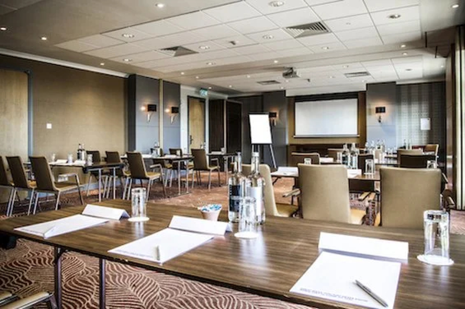 Crowne Plaza Resort Colchester - Five Lakes