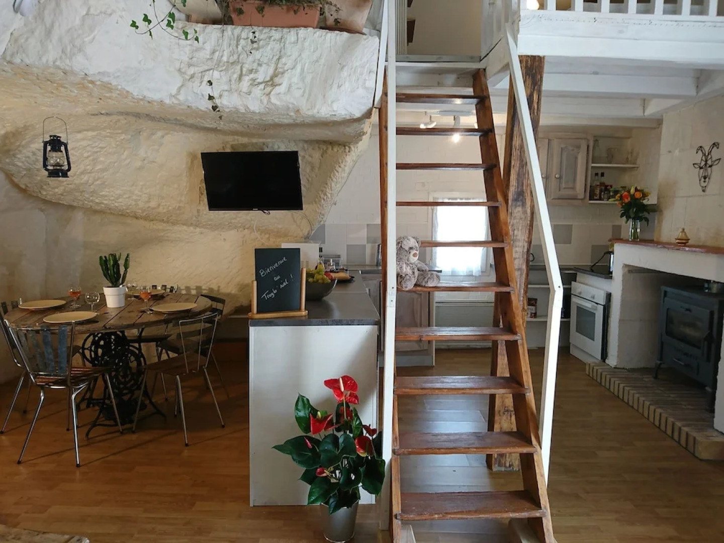 Gite Troglodytique Le Troglo'riel