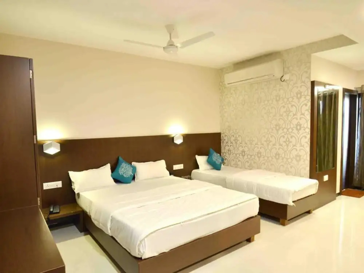 Shanti Palace Hotel & Resorts