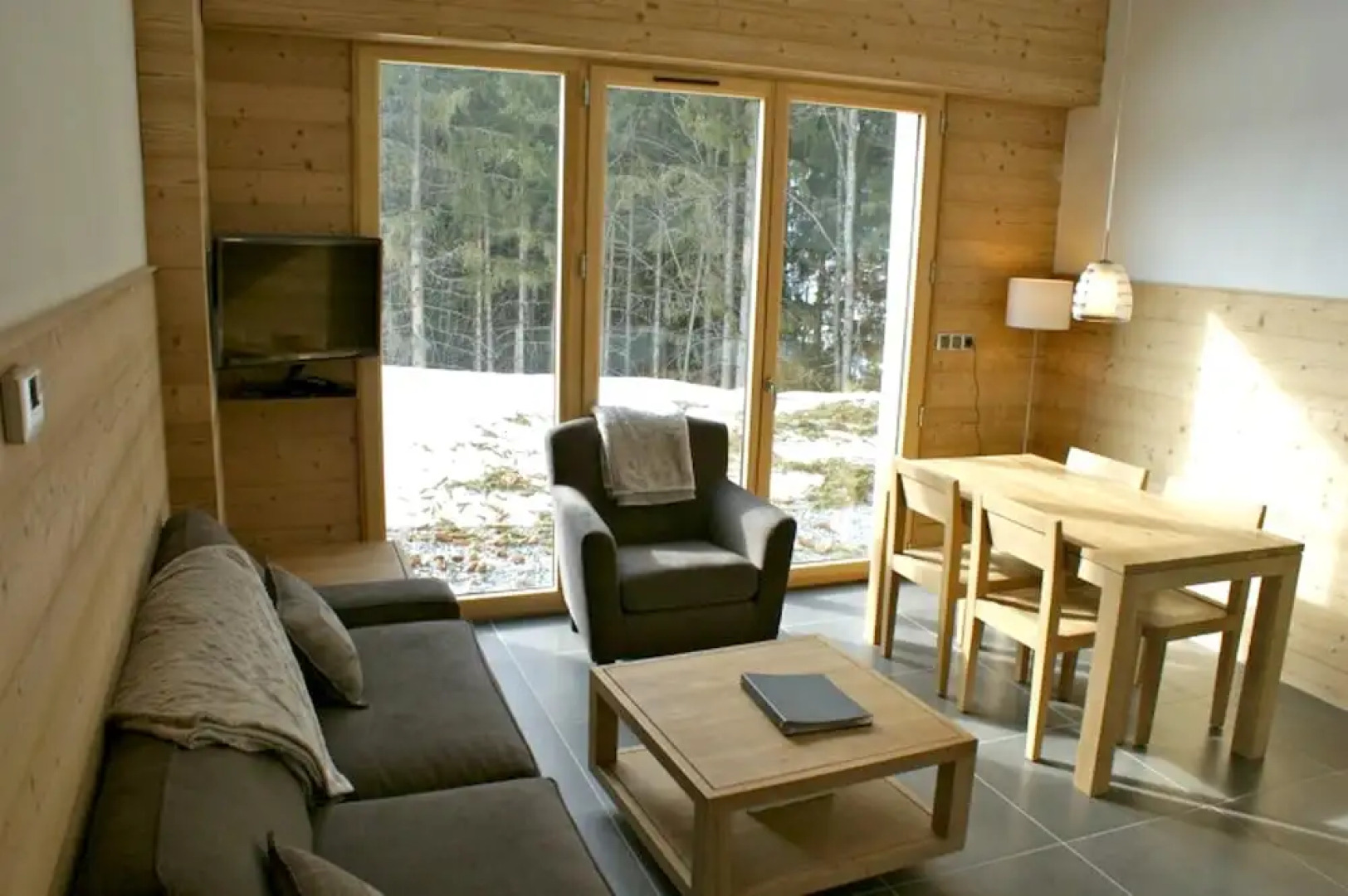 Apartment with One Bedroom in Les Gets, with Wonderful Mountain View, Furnished Garden And Wifi - 50 M From the Slopes