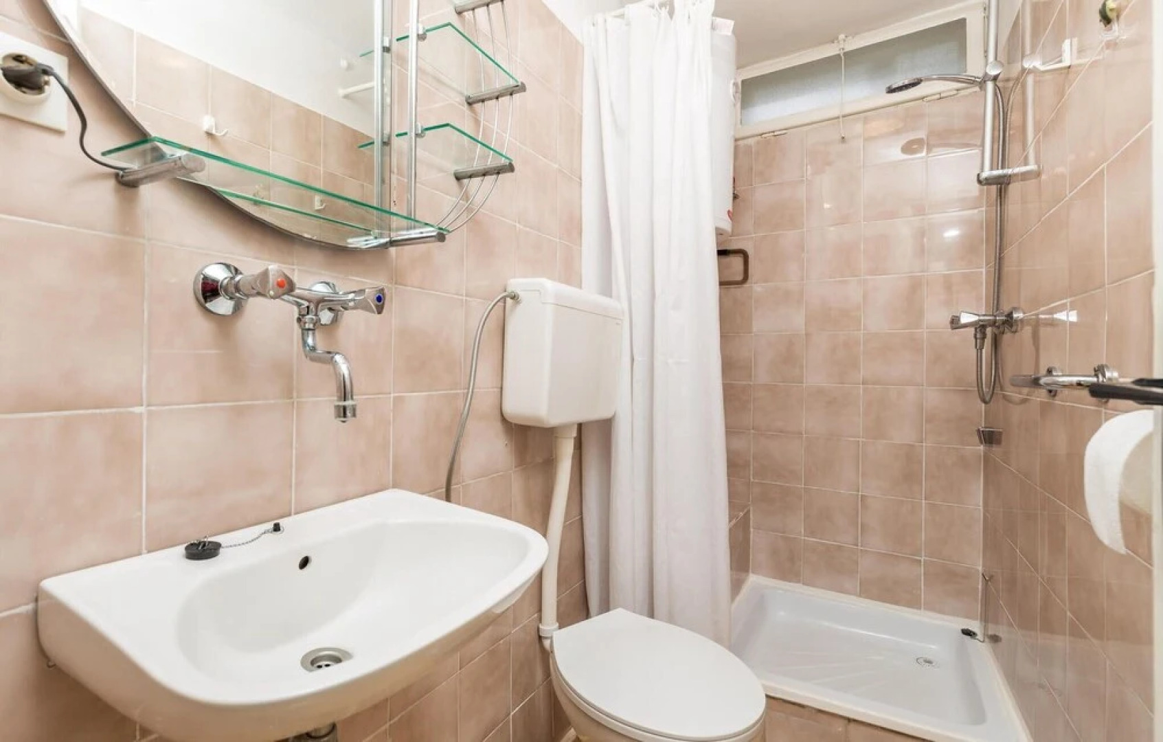 Stunning Home in Starigrad With 2 Bedrooms and Wifi