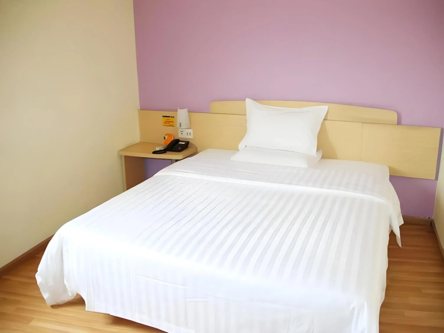 7 Days Inn Wuhan Jianghan Road Subway Station Branch