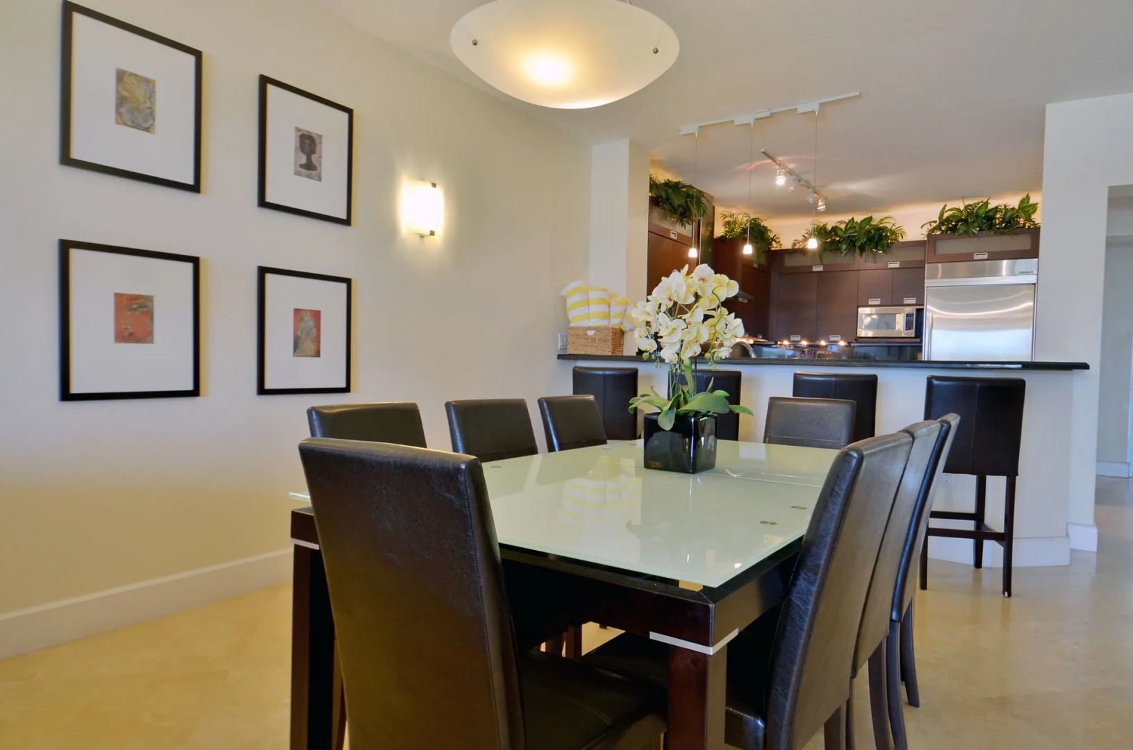 Mariner's Resort Villas & Marina