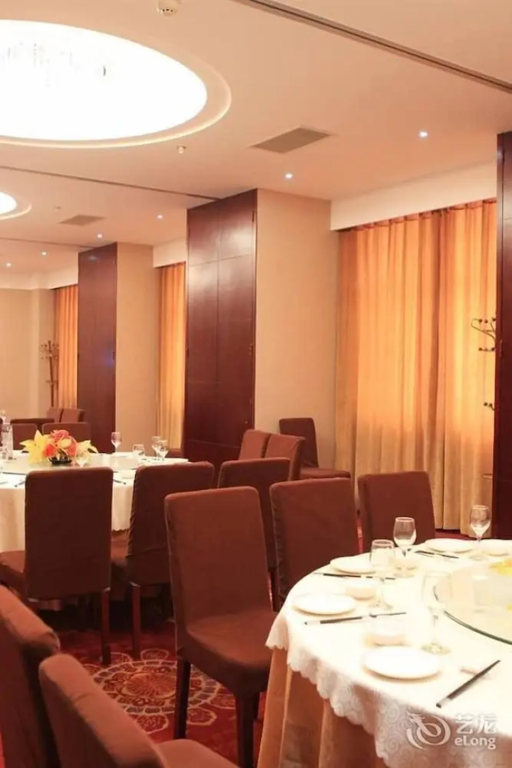 Wuhan Jiutong Haiyuan Hotel