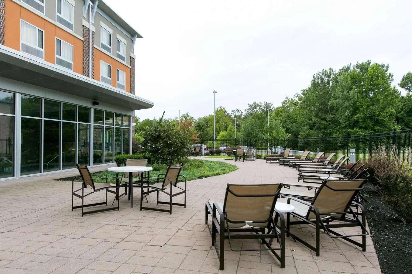 Cambria Suites Indianapolis Airport
