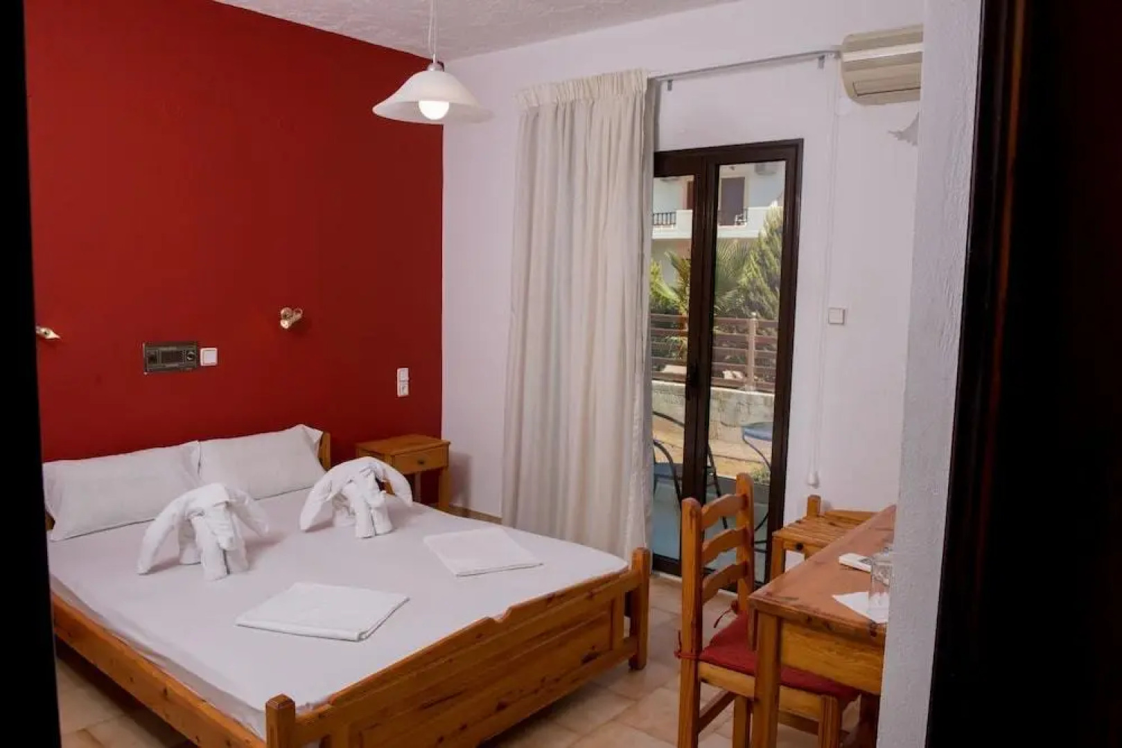 Paradise Matala Hotel