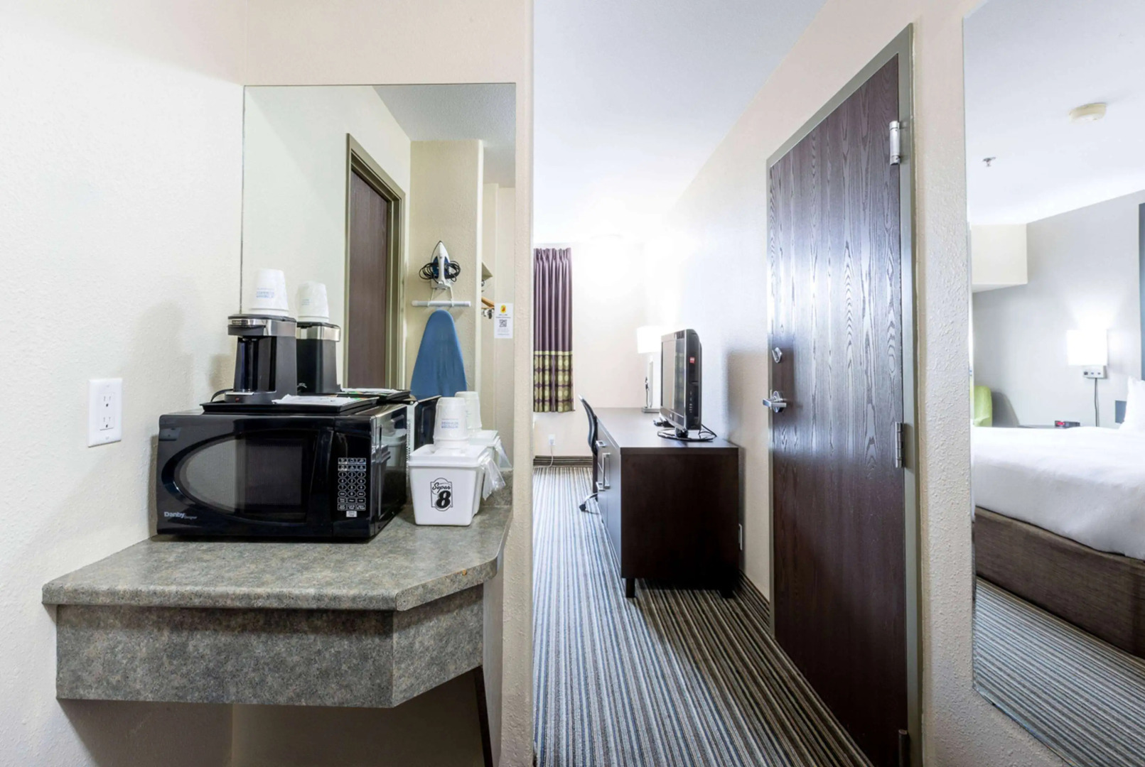 Super 8 by Wyndham Truro NS