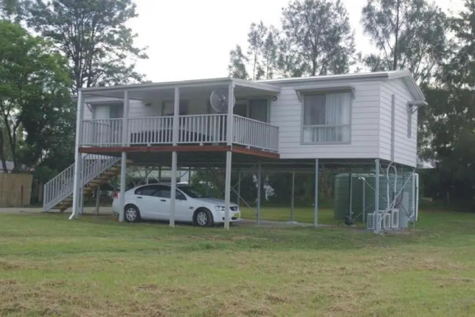 Broke Village Hideaway