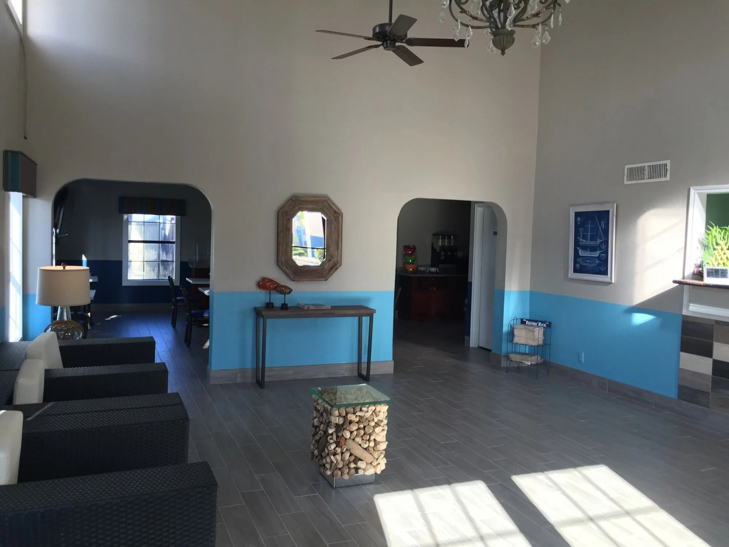 Captain's Quarters Inn