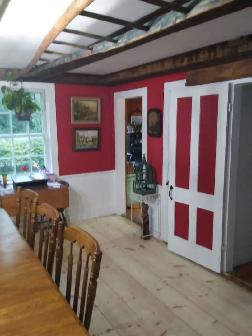 Hummingbird Hill Bed & Breakfast