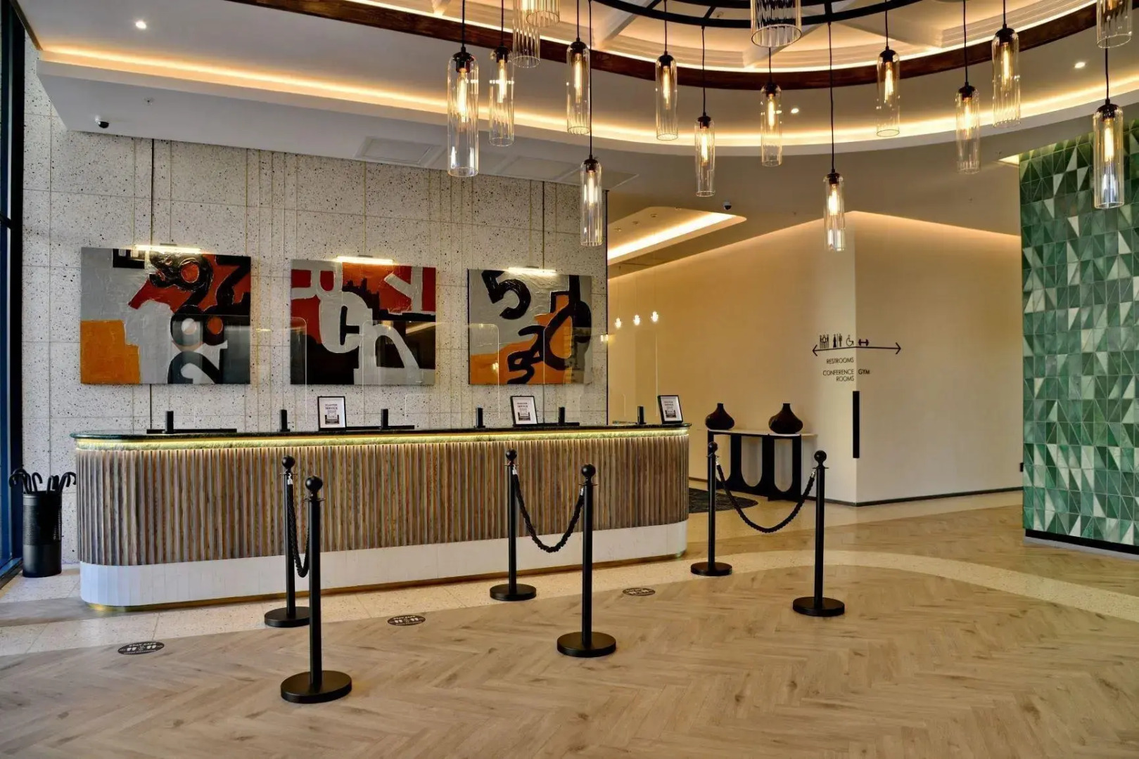 Courtyard Hotel Waterfall City