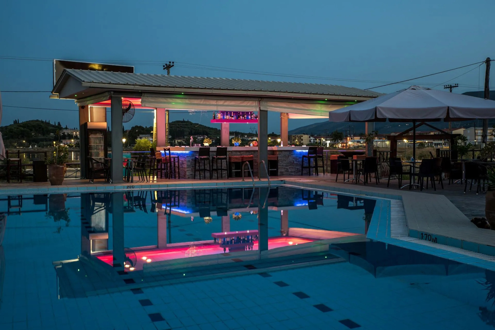 Aphrodite Studios & Apartments