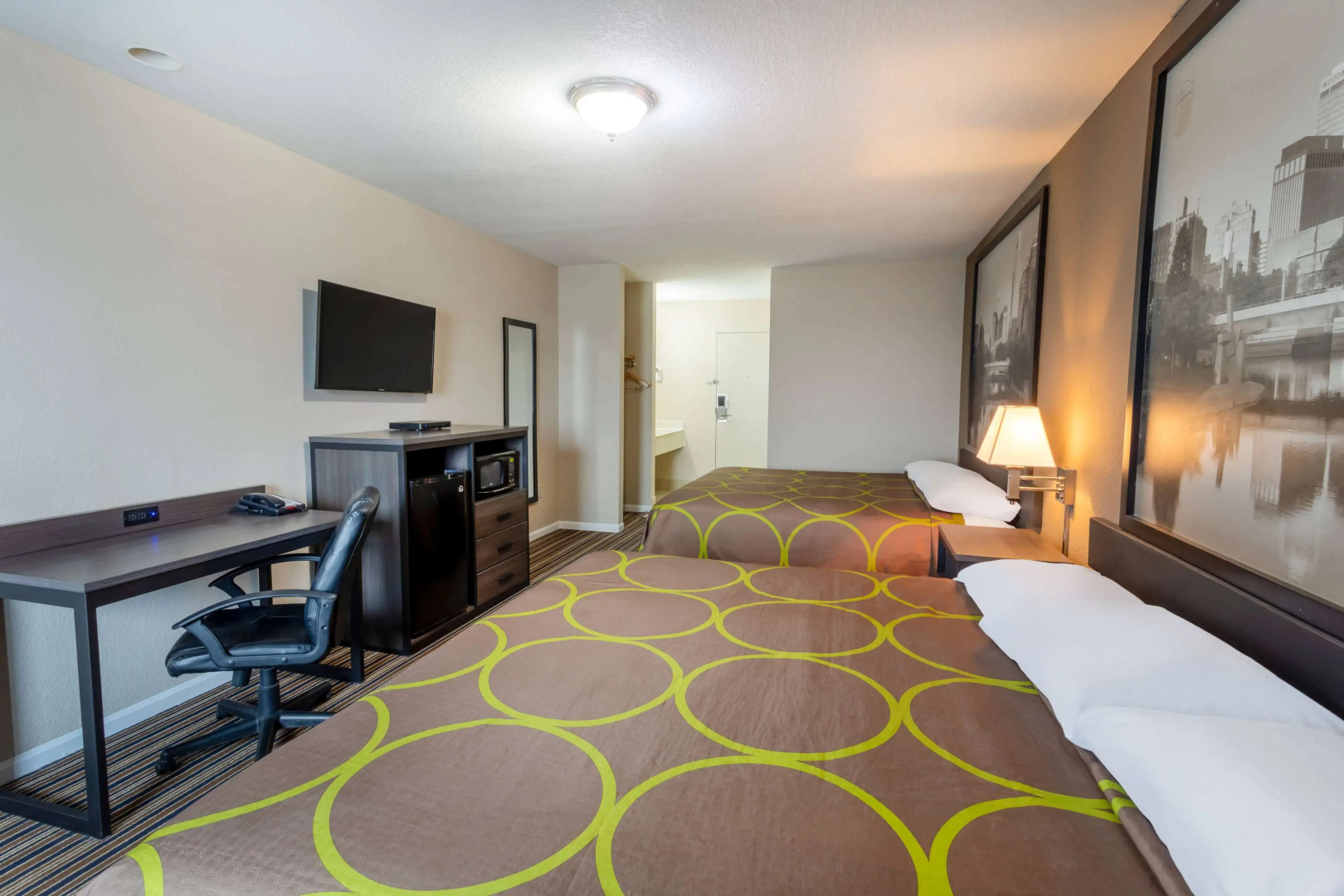 Super 8 by Wyndham Missouri Valley