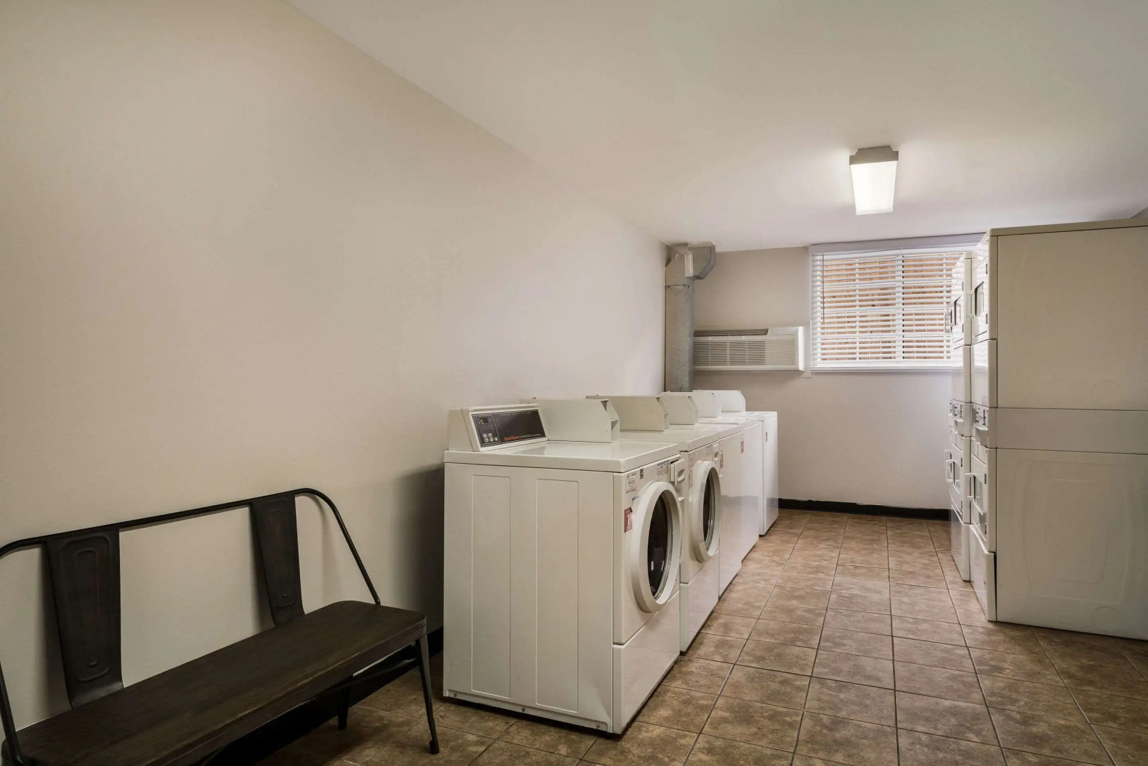 Suburban Studios Denver Central-Arvada