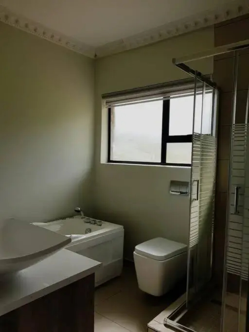 8sIndoor heated pool4 bedroom villaGreat view