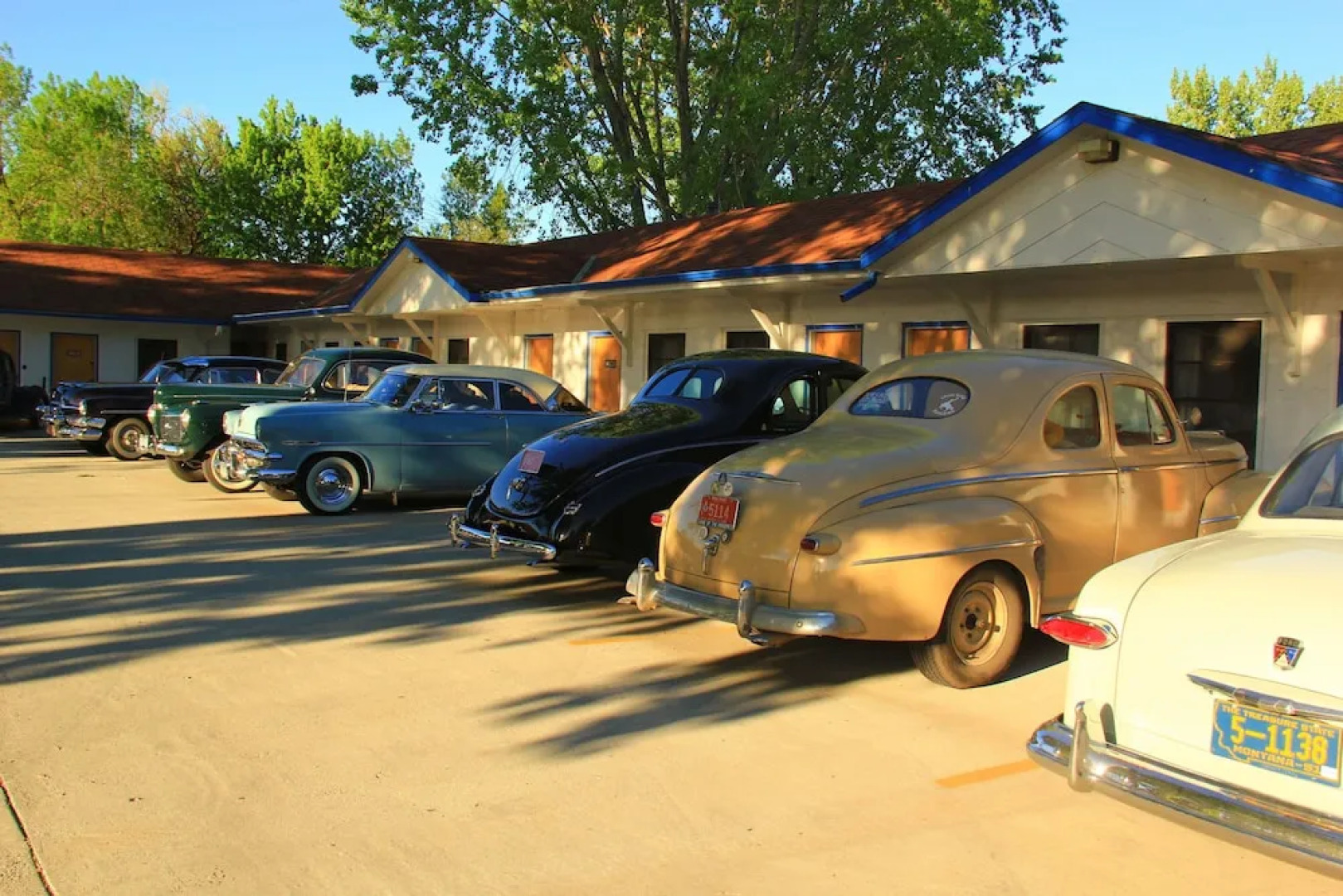 Sunrise Motor Inn