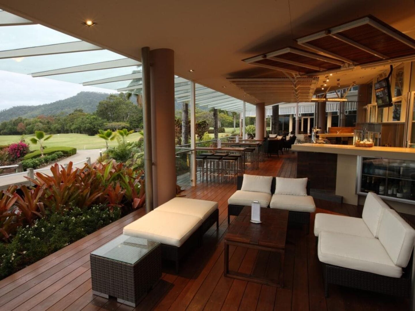 Paradise Palms Resort & Country Club