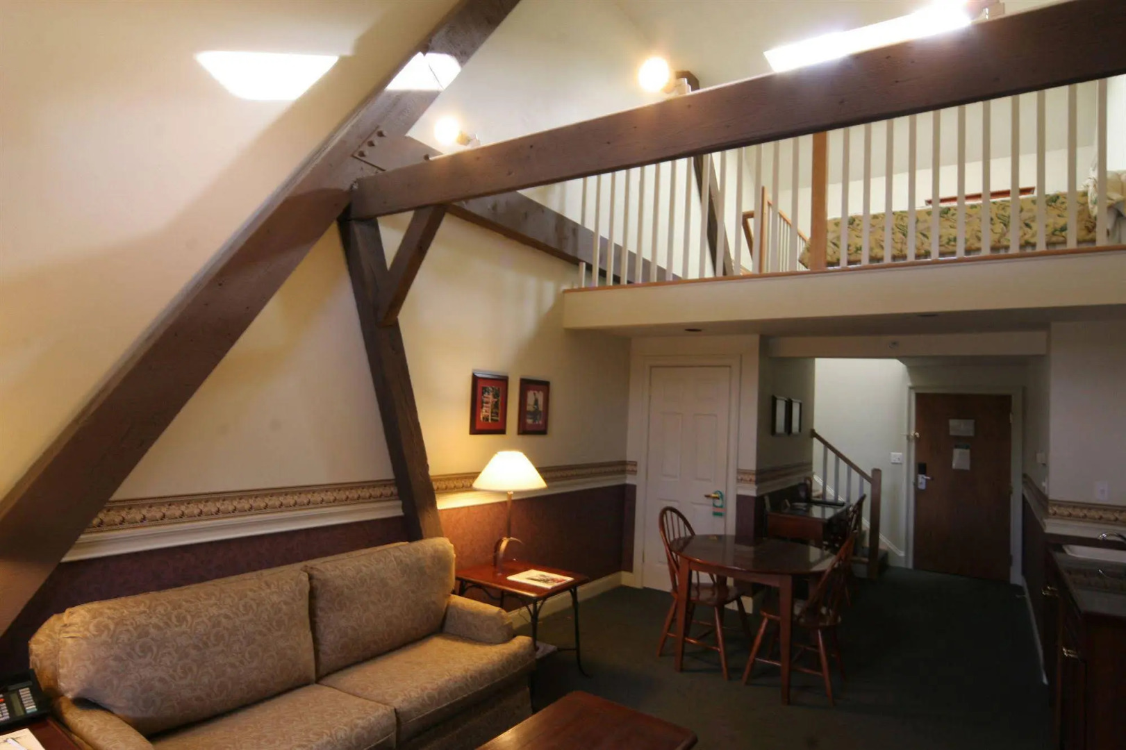 Longfellows Inn and Restaurant