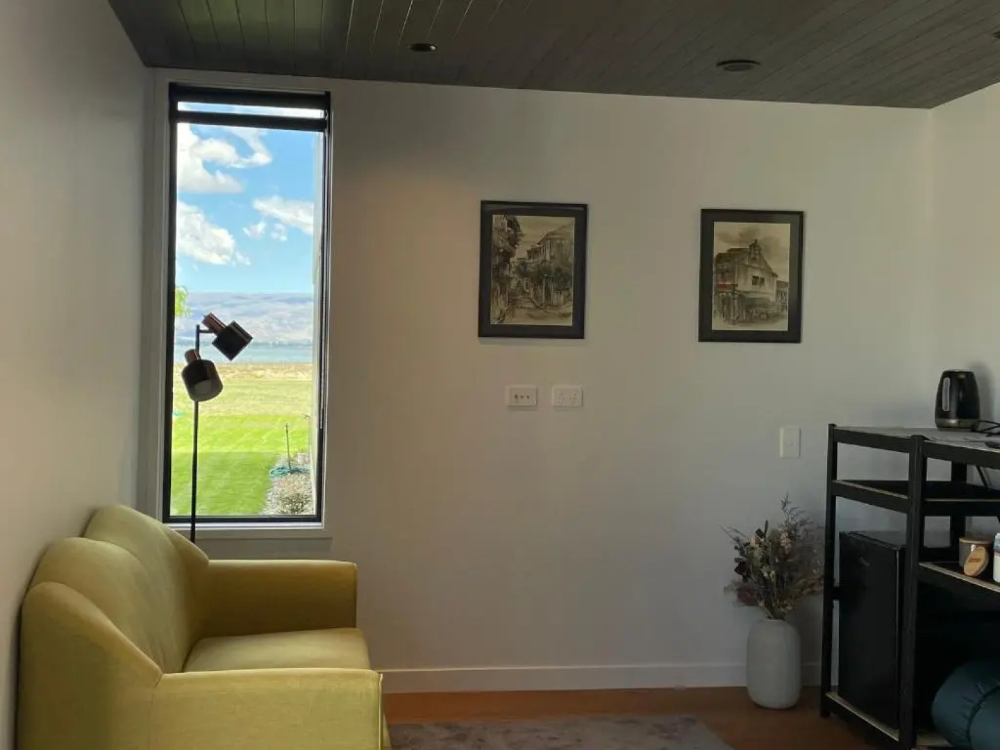 Pisa House Lakefront Boutique B&B