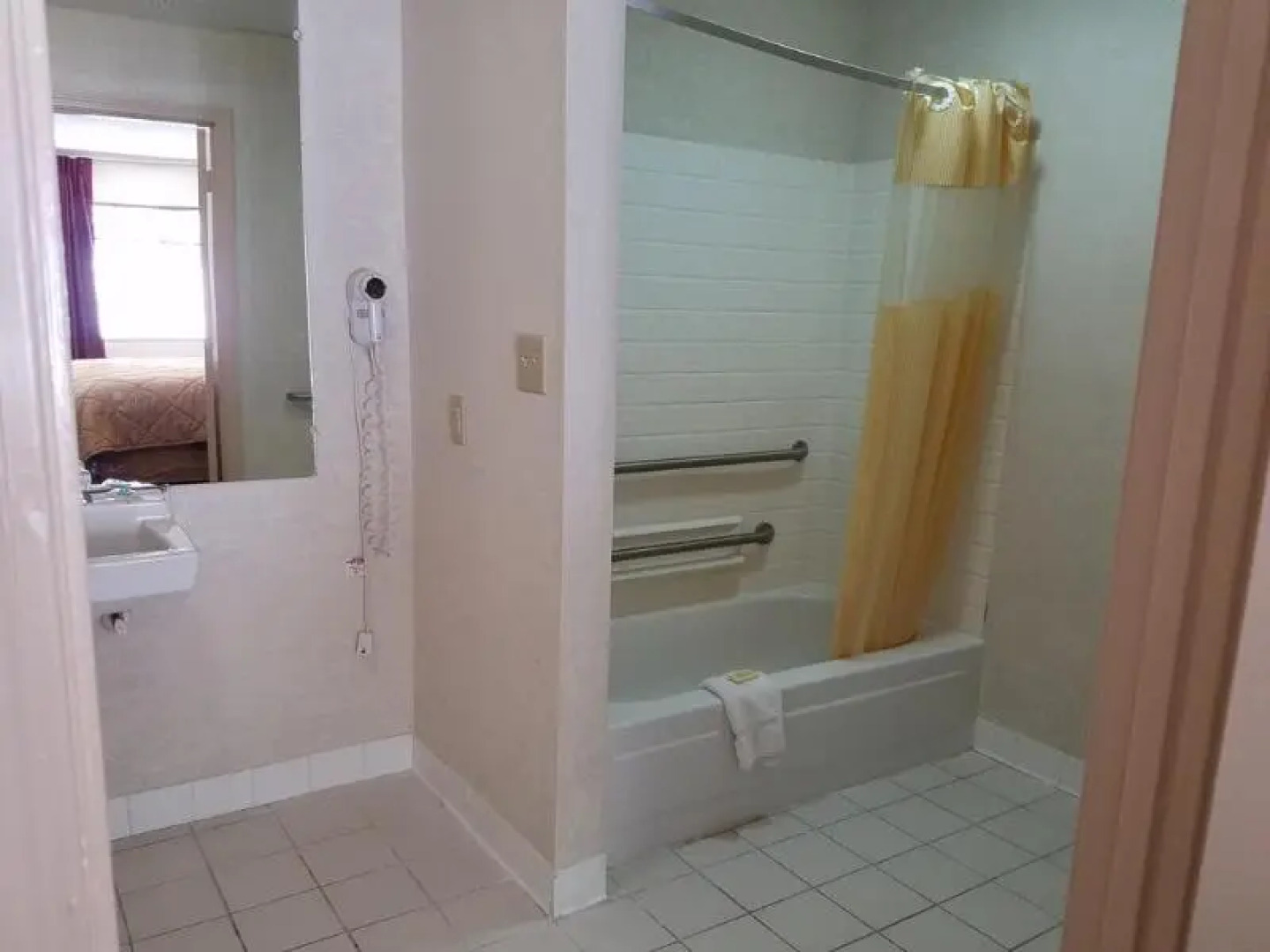 Americas Best Value Inn- Helen