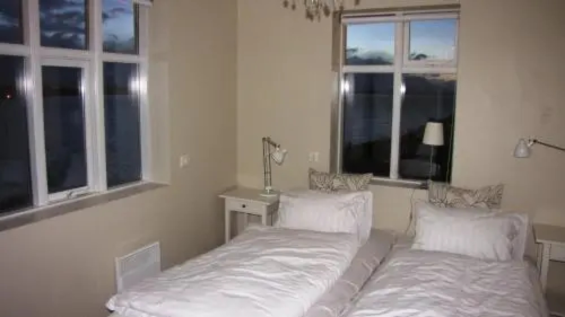 Halllandsnes Apartments