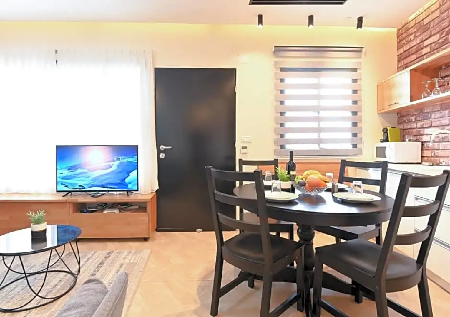 Anil's house - מתחם צימרים עם בריכה מקורה ומחוממת Zimmer with heated swimming pool