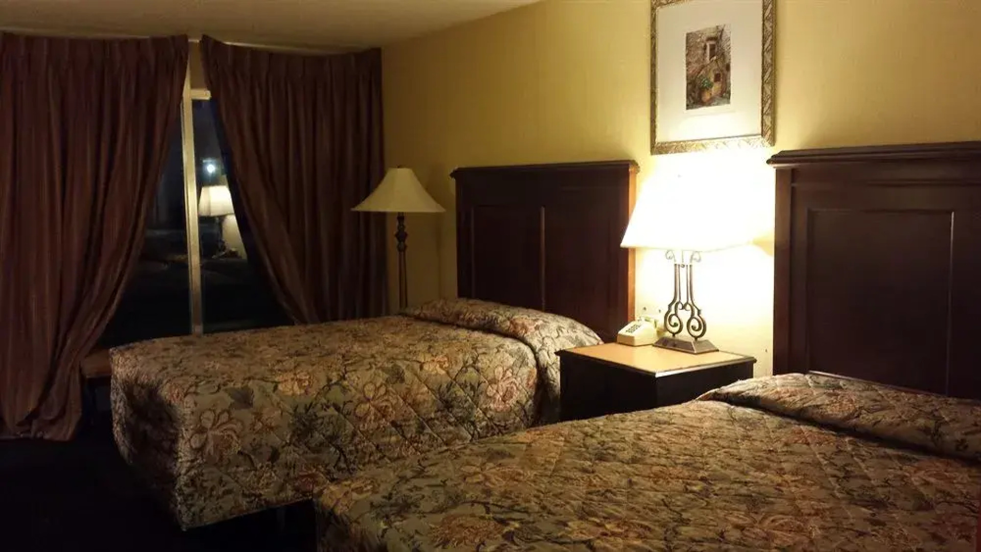 Country Hearth Inn & Suites Hotels