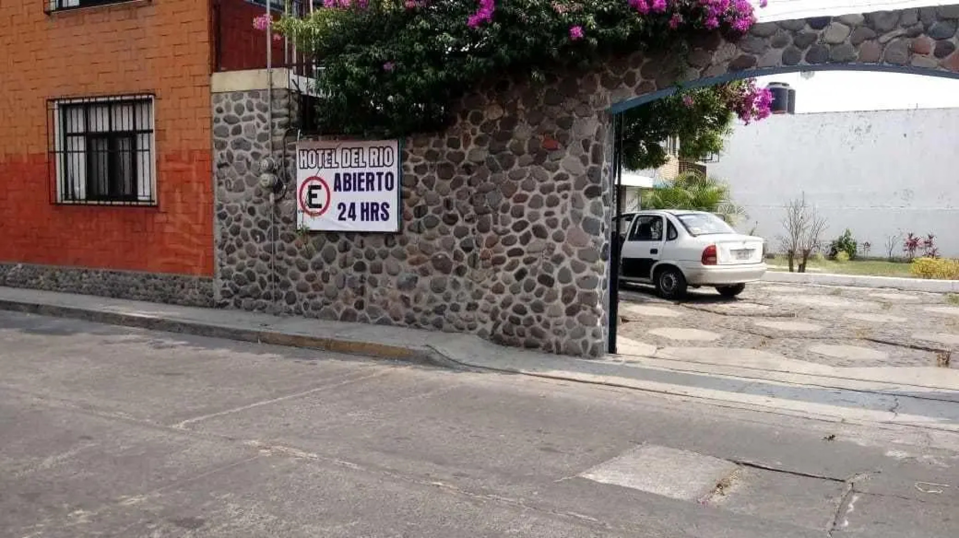 Hotel Bungalows del Río