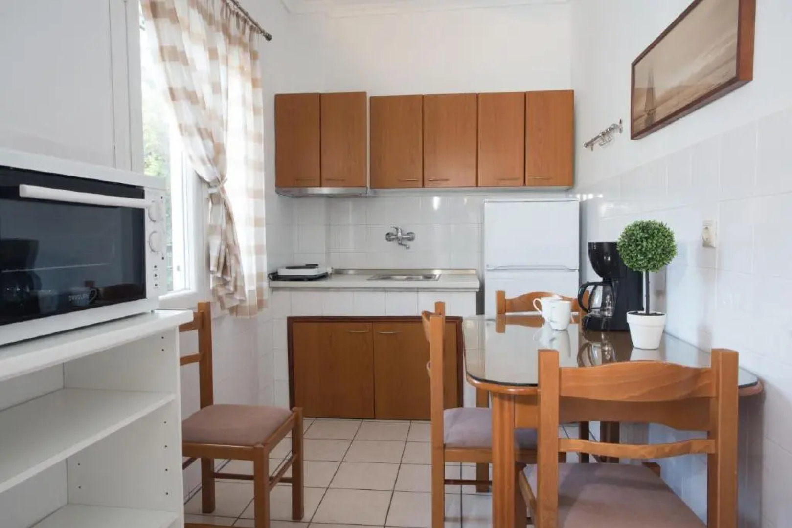 Theramvos Studios By Thomas