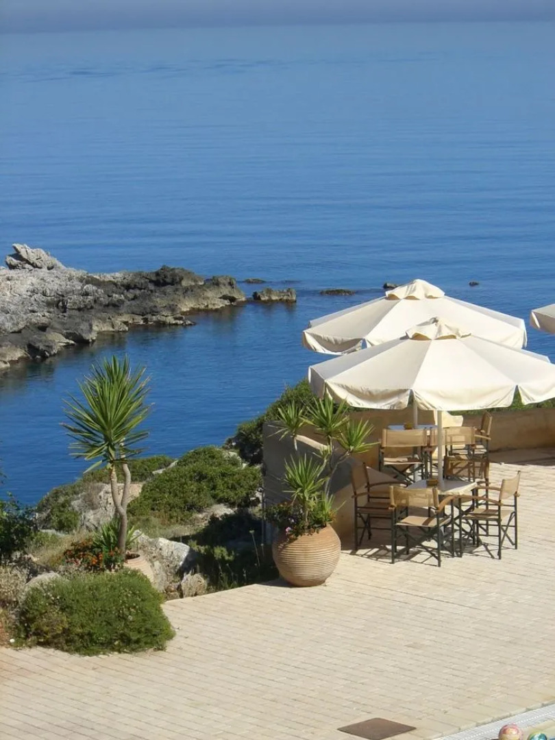 Giorgi's Blue Apartments