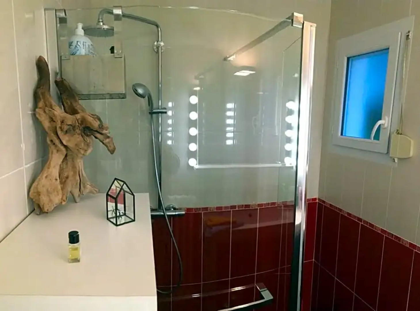 COTTAGE des RIAS 2 chambres d'hôtes ou 1 suite à 172 m de la mer