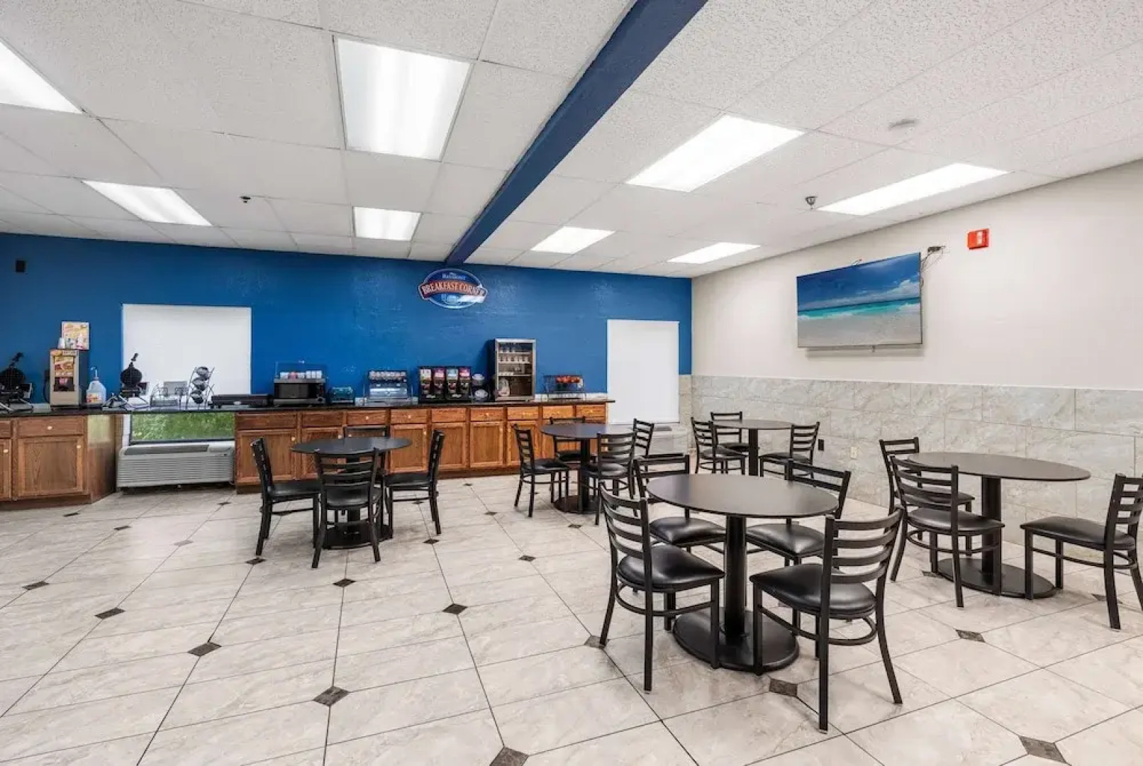 Baymont Inn & Suites Lawrence