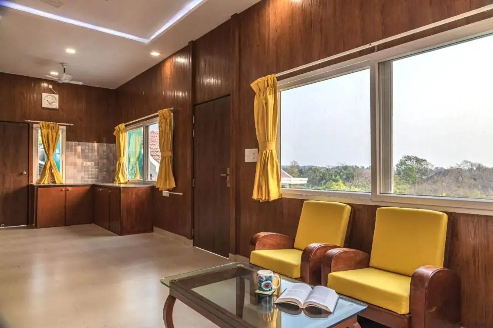 Saffronstays Sunglade