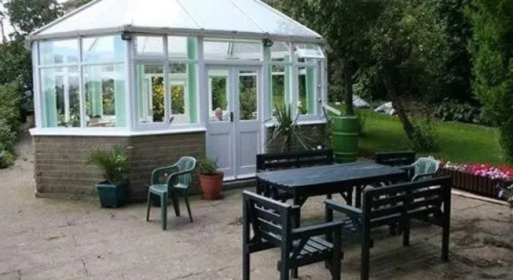 Elm Crest Guesthouse