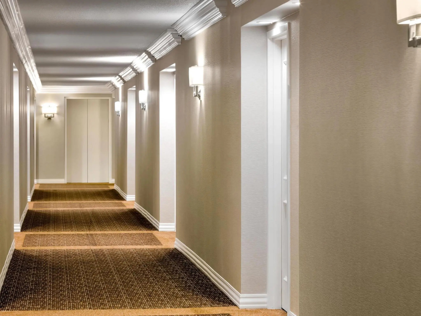 Sheraton Pittsburgh Hotel at Station Square