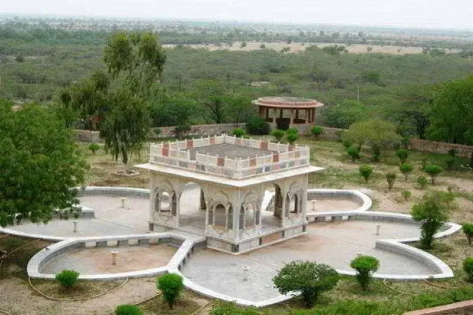 Sardar Samand Palace