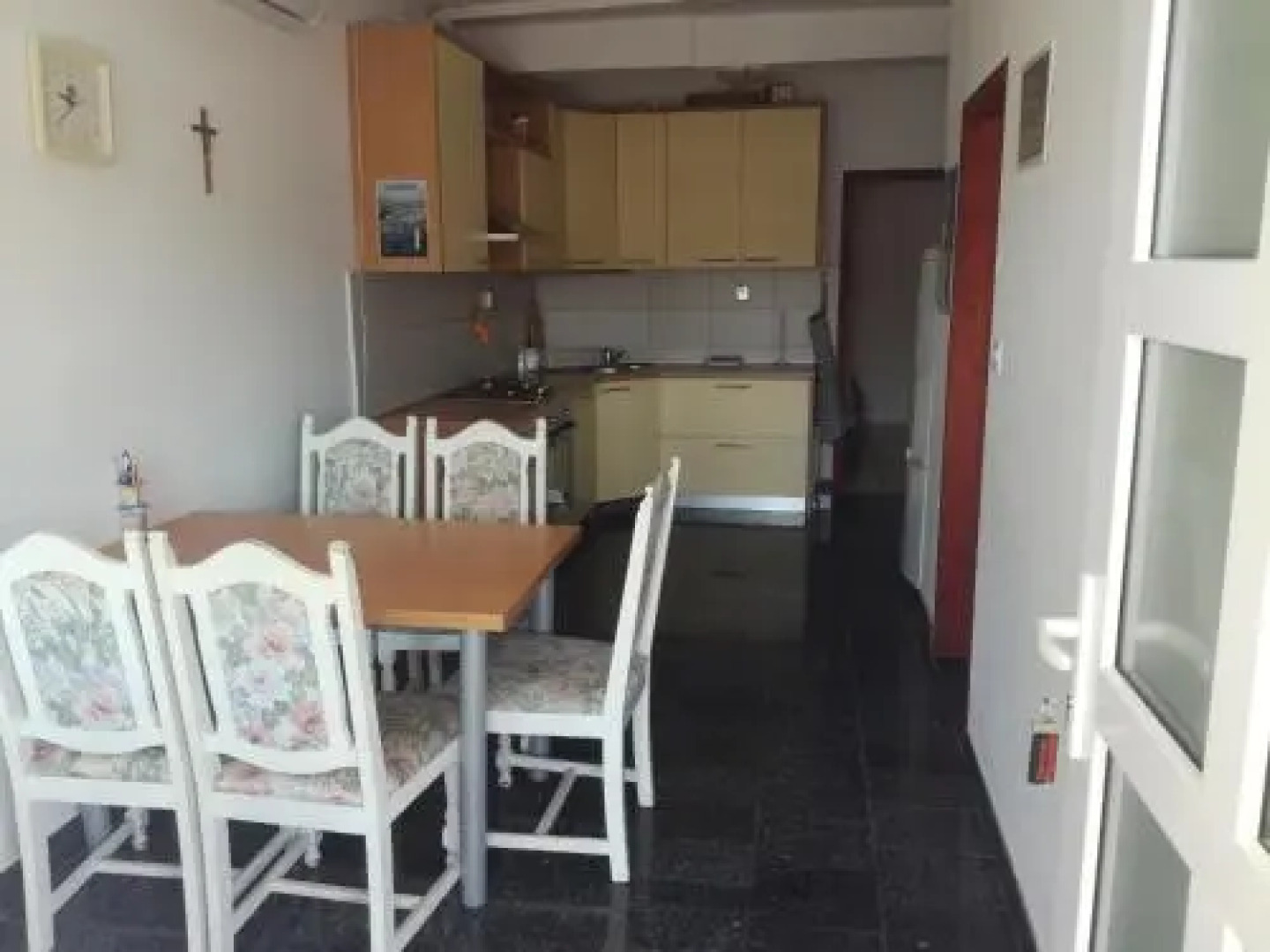 Apartments Mali Mate