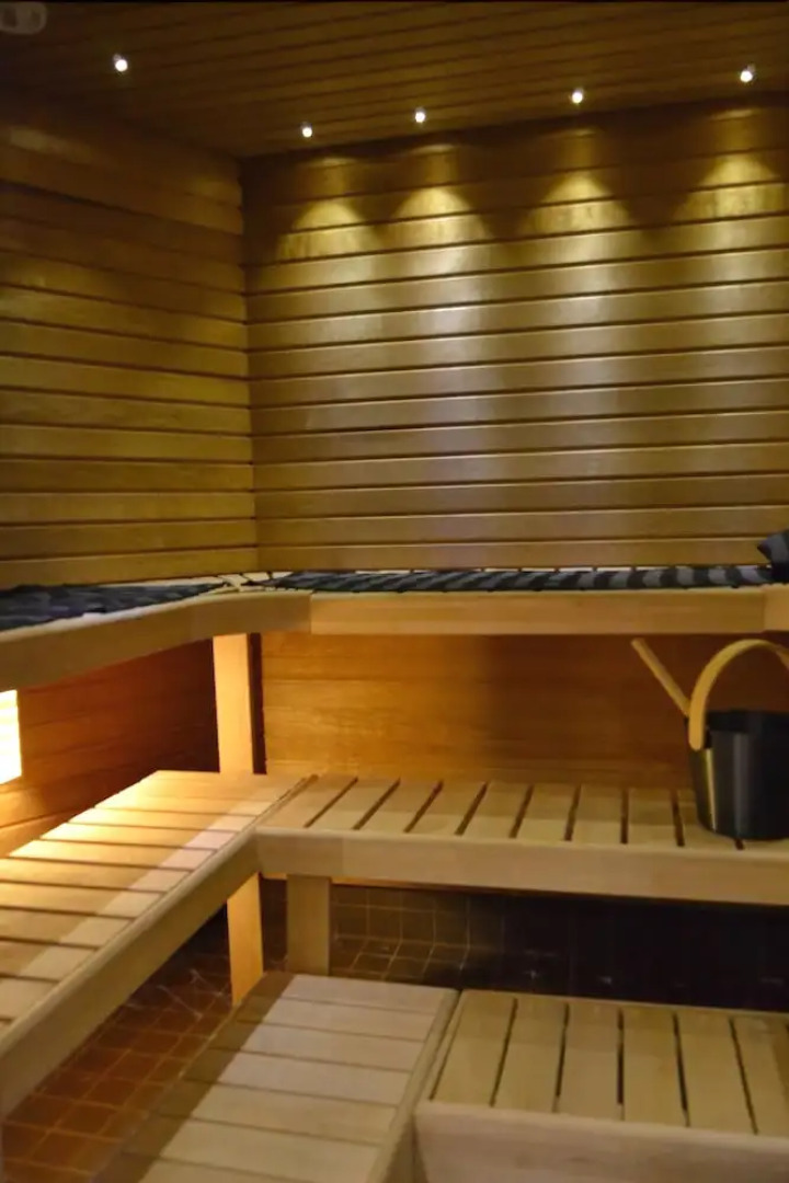 Solakalliontie Row House