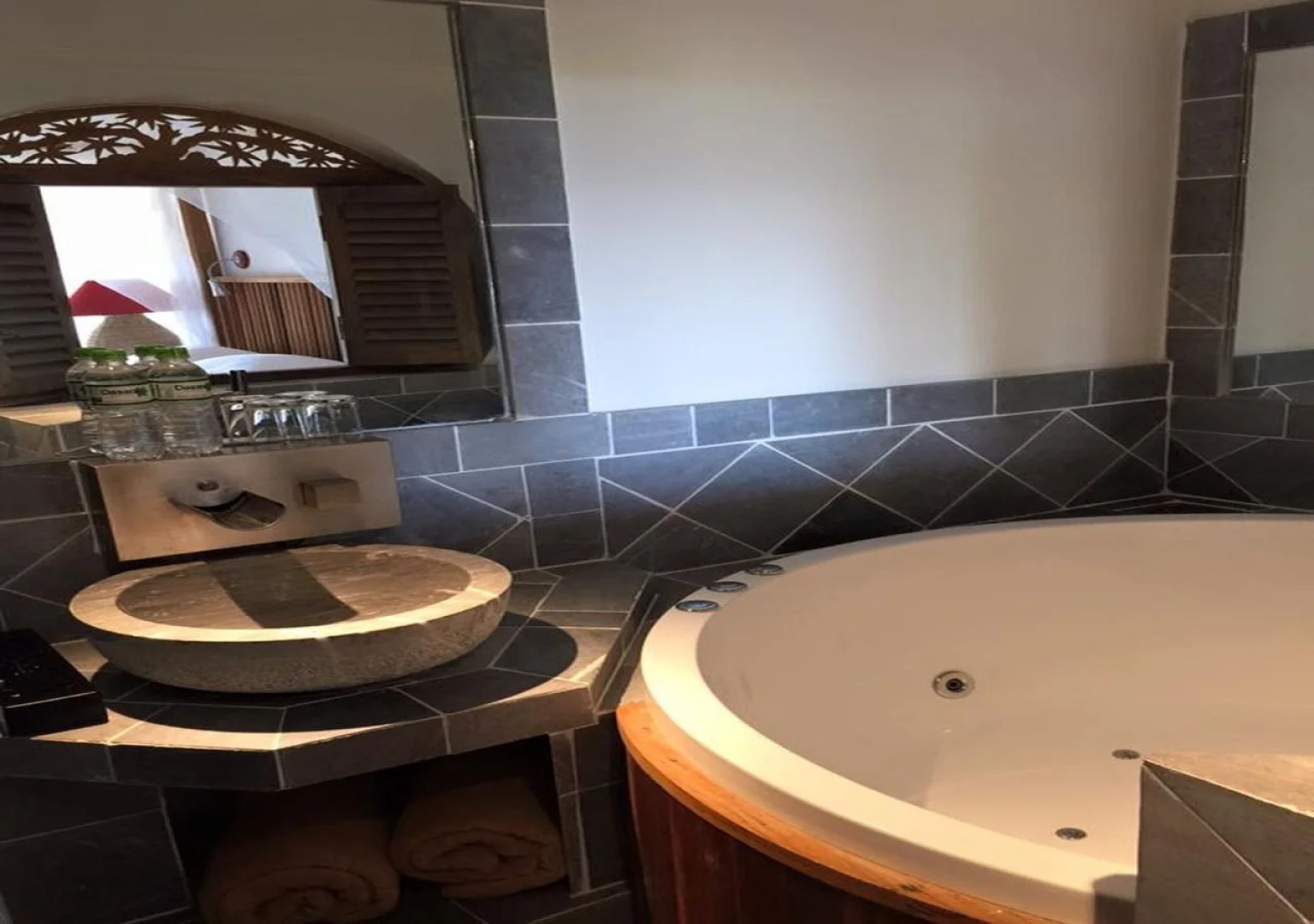 Villa Louise Hue Beach and Spa