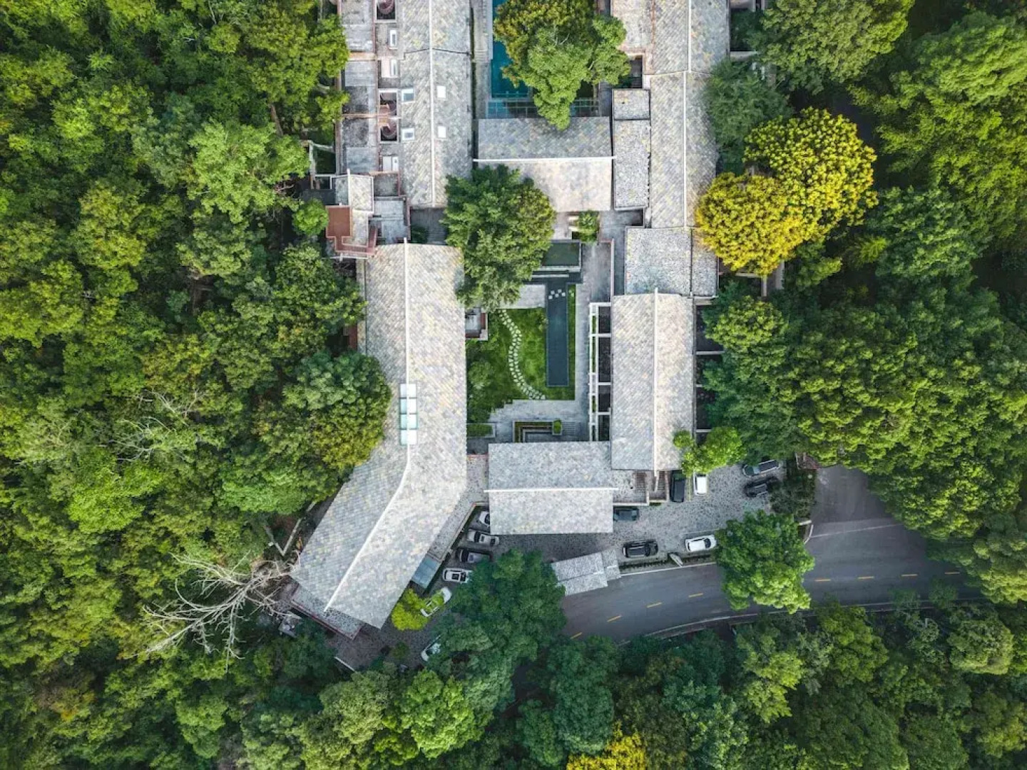 Yaojia Waterfall Village Resort