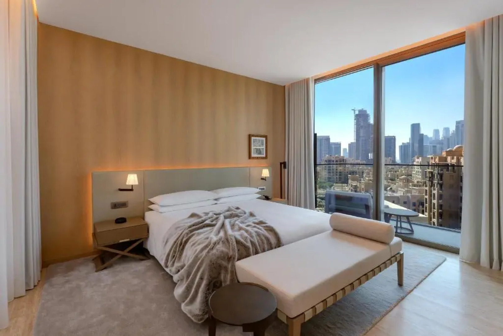 Отель The Dubai Edition