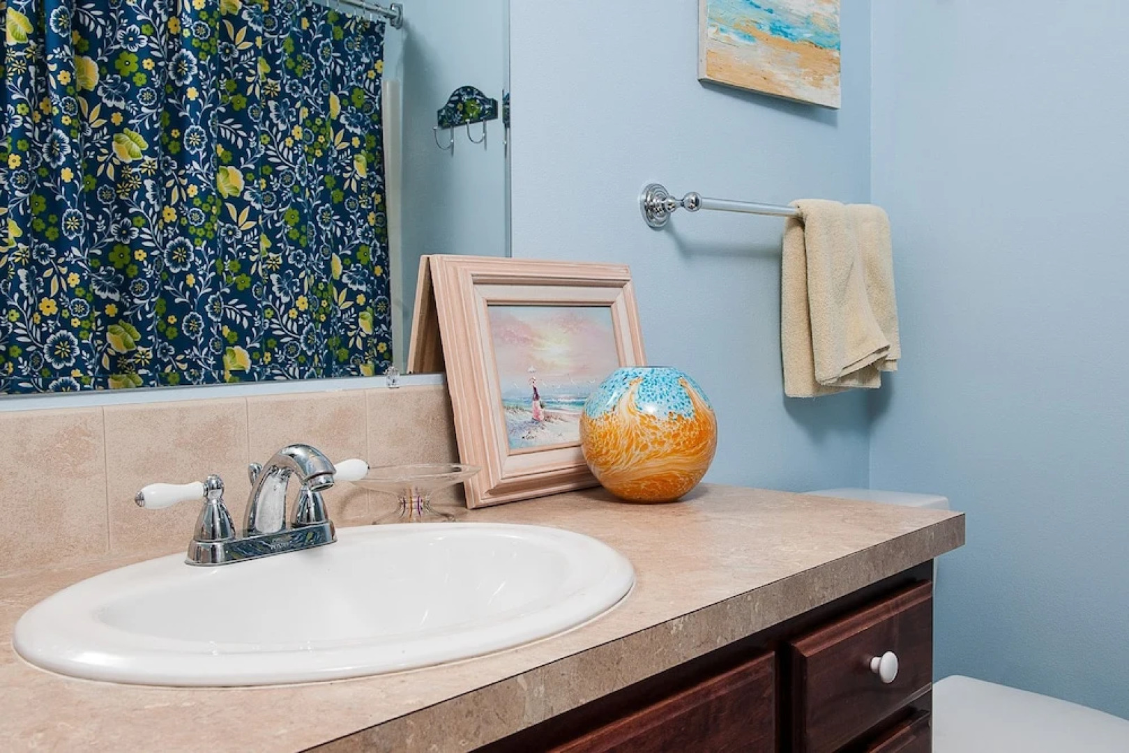 The Blue Crab 4 Br home by RedAwning