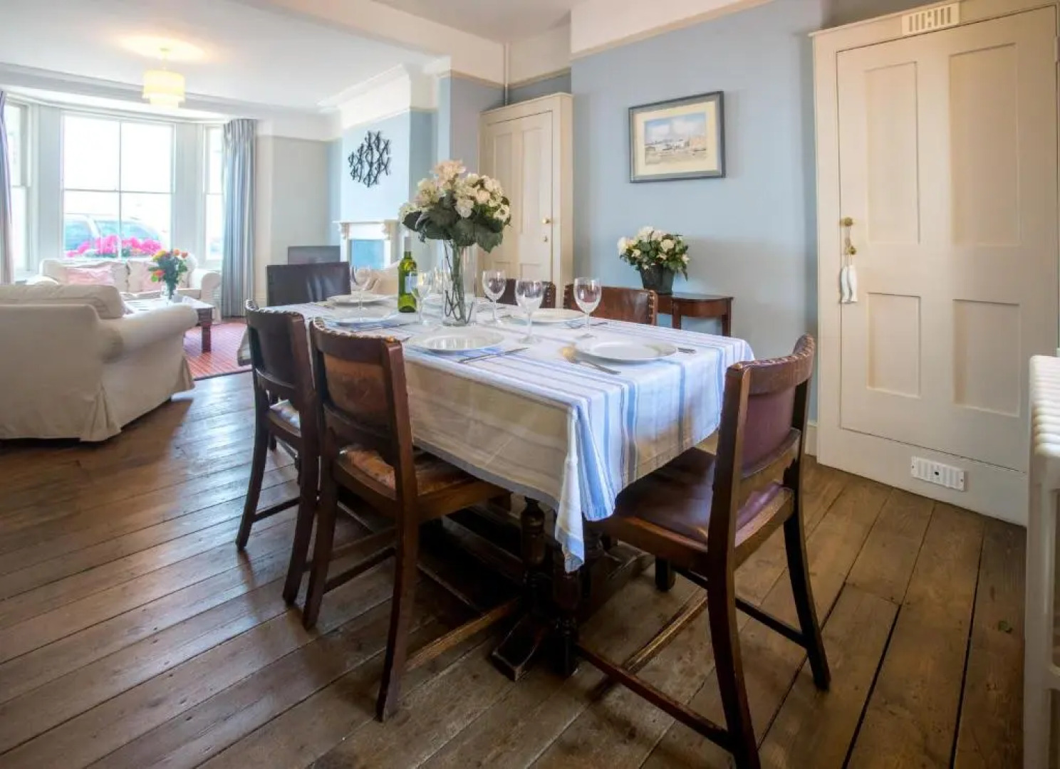 14 Market Cross Place